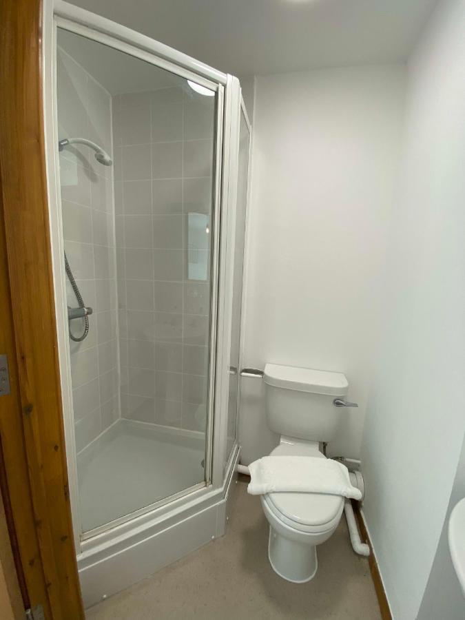 Regency Hall Smart Cheltenham Ensuite Rooms E Exterior photo
